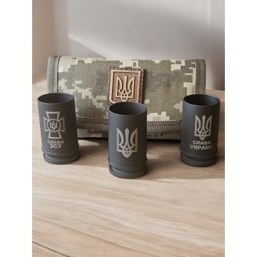 Набір чарок сувенірний на 3 шт у подарунковому кейсі