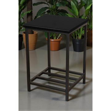 Подставка для комнатных растений в стиле лофт с полочкой Мирамис черный/черный Наша Ковка